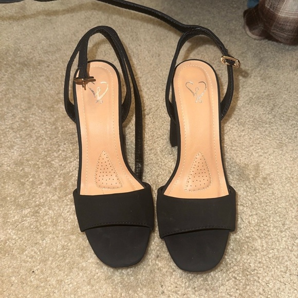 Windsor Black Strappy Heels - Picture 1 of 3